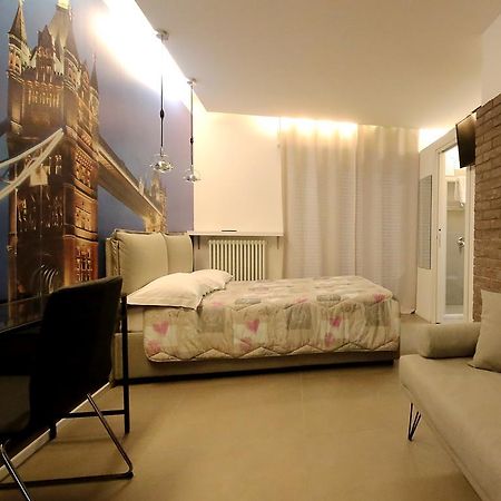 Affittacamere Smile Accomodation อาออสตา ภายนอก รูปภาพ