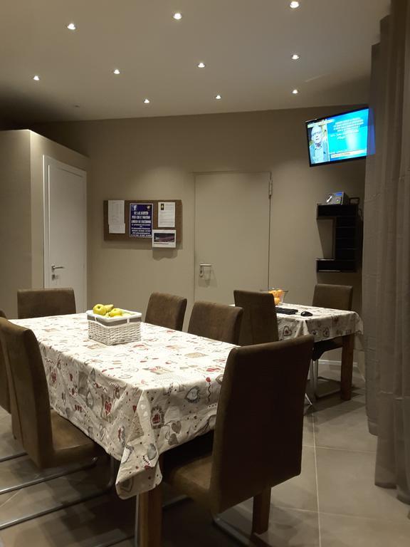 Affittacamere Smile Accomodation อาออสตา ภายนอก รูปภาพ
