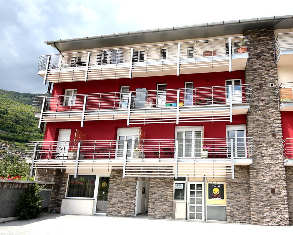 Affittacamere Smile Accomodation อาออสตา ภายนอก รูปภาพ