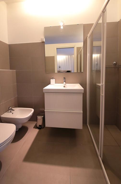 Affittacamere Smile Accomodation อาออสตา ภายนอก รูปภาพ